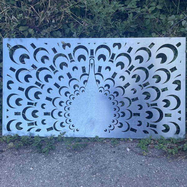 Tôle personnalisée découpée au laser motif paon